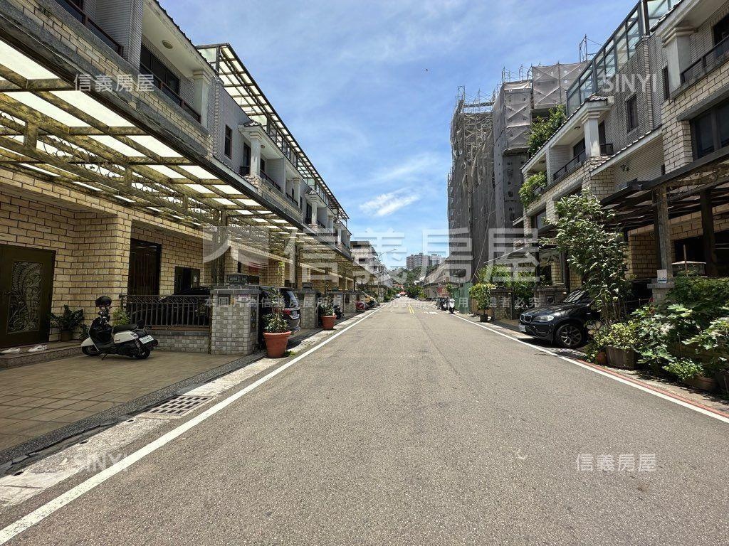 校前路前庭停車別墅房屋室內格局與周邊環境