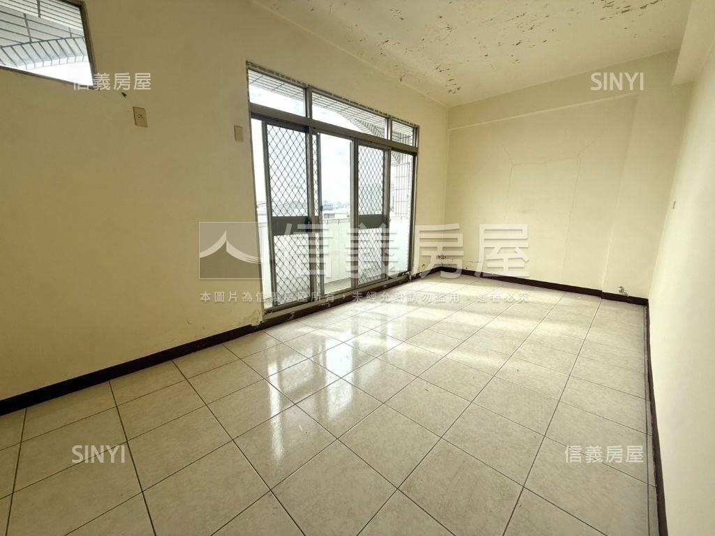 近中華路商圈透天店面房屋室內格局與周邊環境