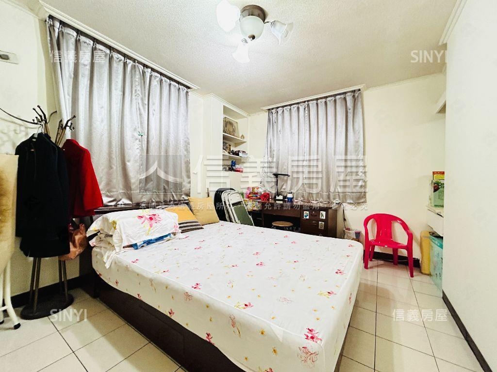 前後陽台方正機能美寓房屋室內格局與周邊環境