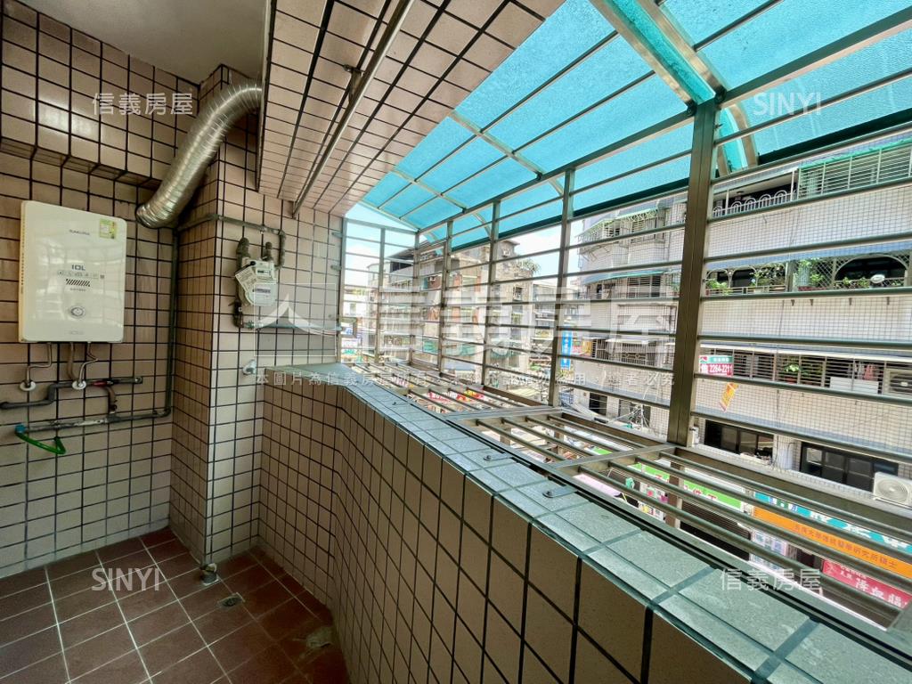 延吉邊間電梯亮麗美屋房屋室內格局與周邊環境