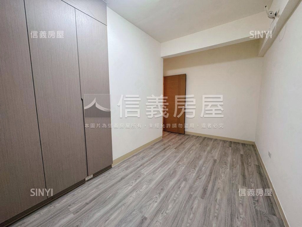 頂崁街３房美屋房屋室內格局與周邊環境