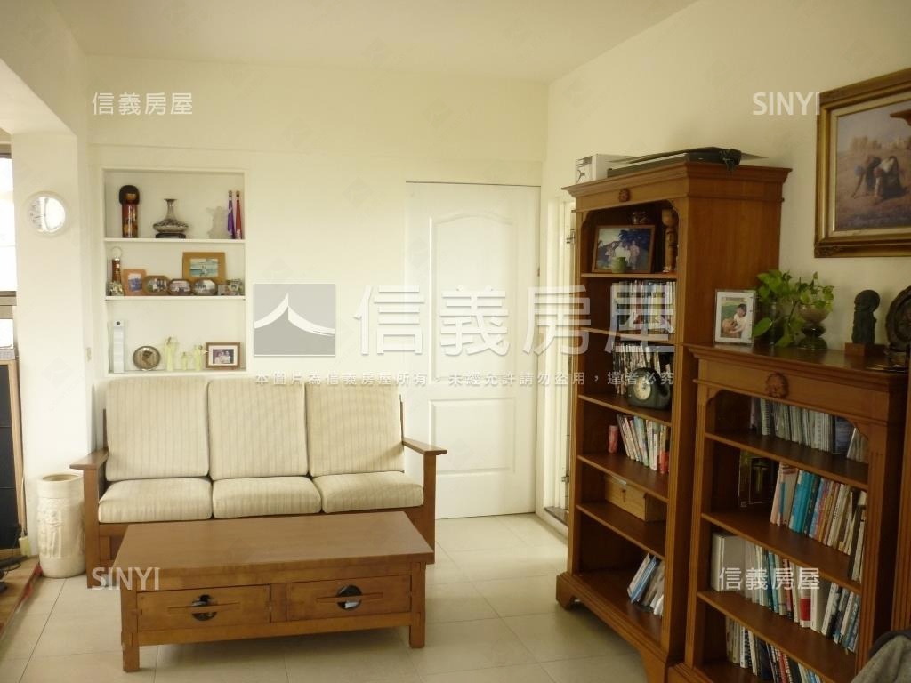 高爾夫球場綠地及海景景觀房屋室內格局與周邊環境