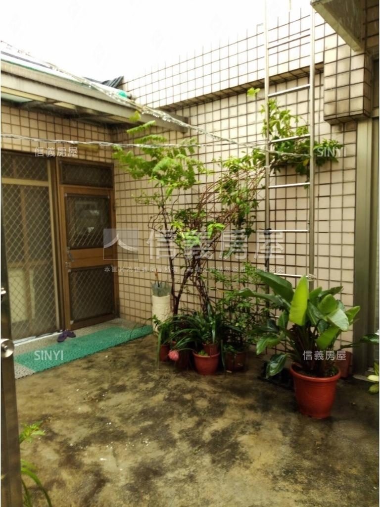 高爾夫球場綠地及海景景觀房屋室內格局與周邊環境