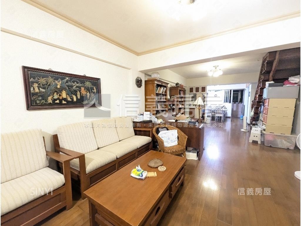 高爾夫球場綠地及海景景觀房屋室內格局與周邊環境