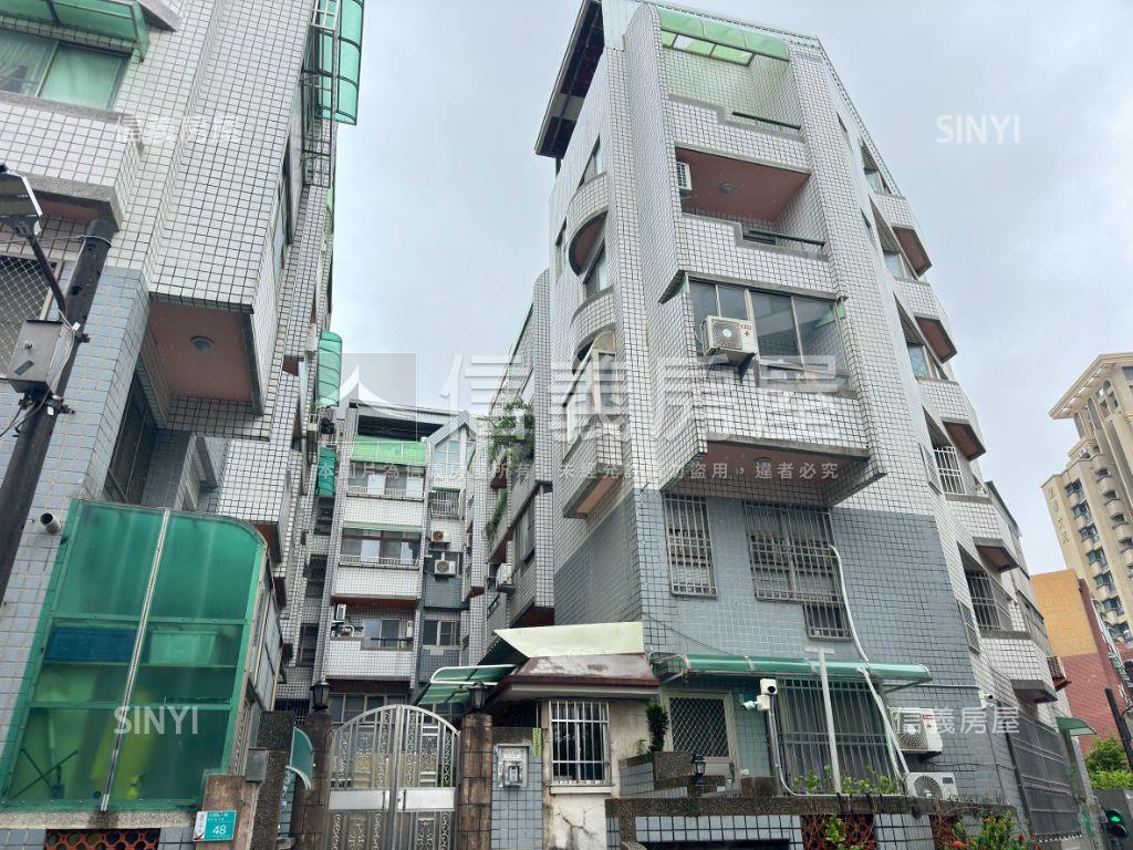 東區次頂樓舒適美兩房房屋室內格局與周邊環境