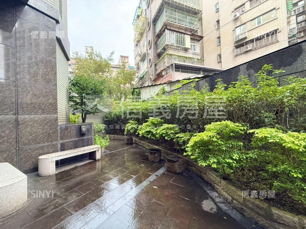 中正御品邊間舒服採光房屋室內格局與周邊環境