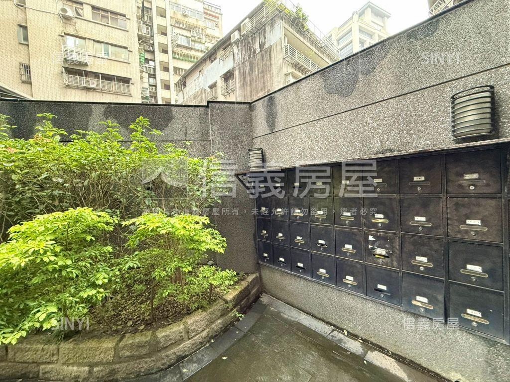 中正御品邊間舒服採光房屋室內格局與周邊環境