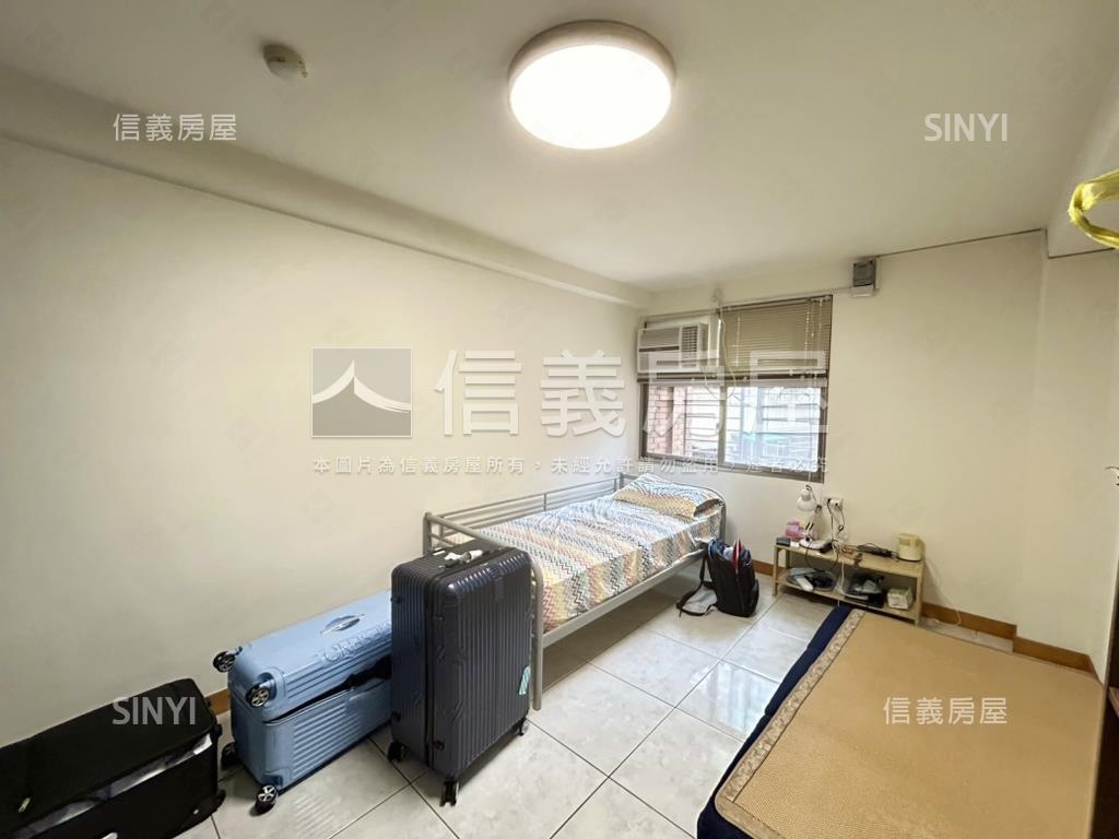 忠誠電梯三房車位房屋室內格局與周邊環境