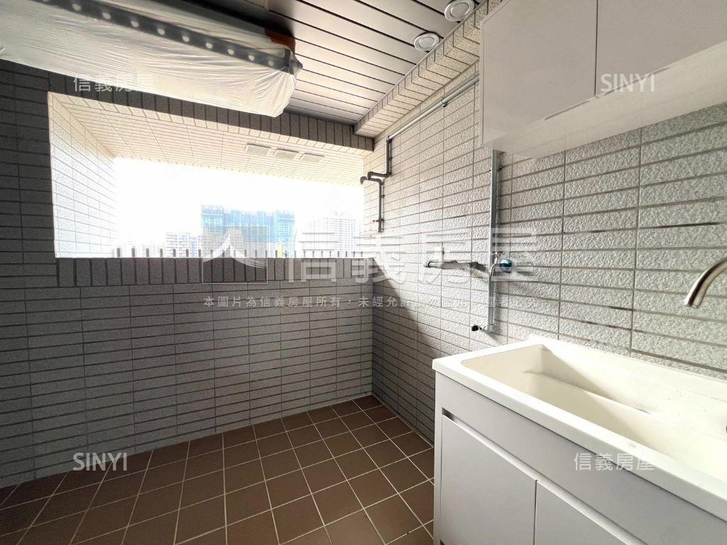 長虹天韻高樓視野三房平車房屋室內格局與周邊環境