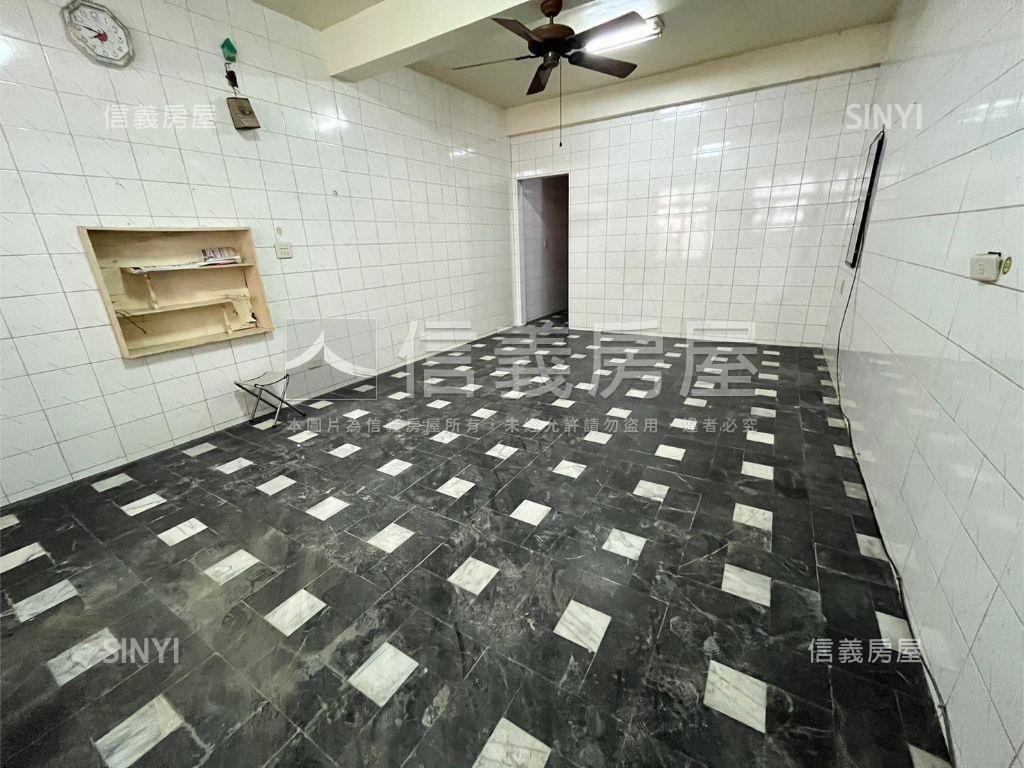 正東區仁和經典透天房屋室內格局與周邊環境
