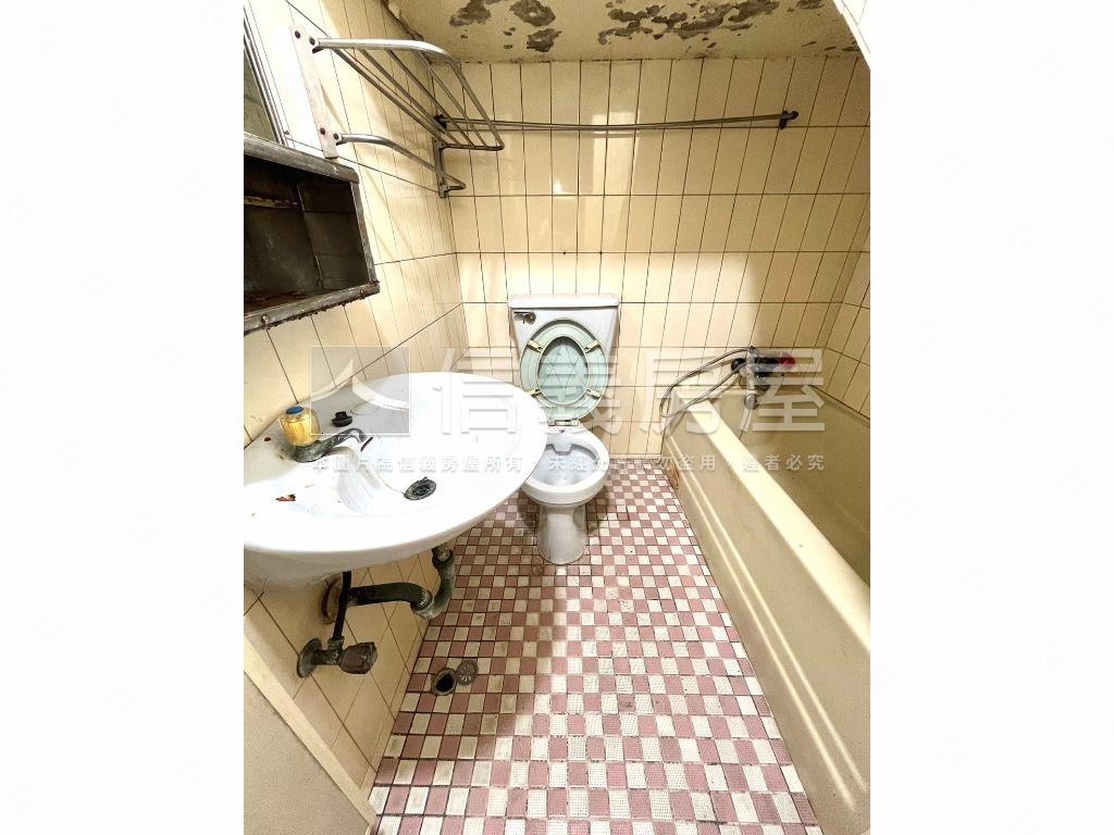 正東區仁和經典透天房屋室內格局與周邊環境