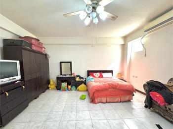 ✿正德芳南路邊間透天