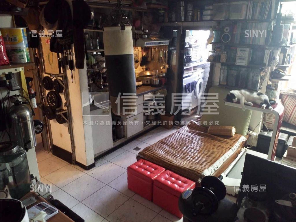 新和邊間高樓兩房房屋室內格局與周邊環境