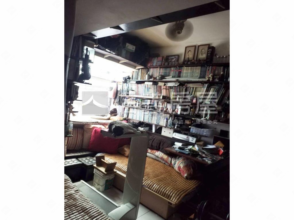 新和邊間高樓兩房房屋室內格局與周邊環境