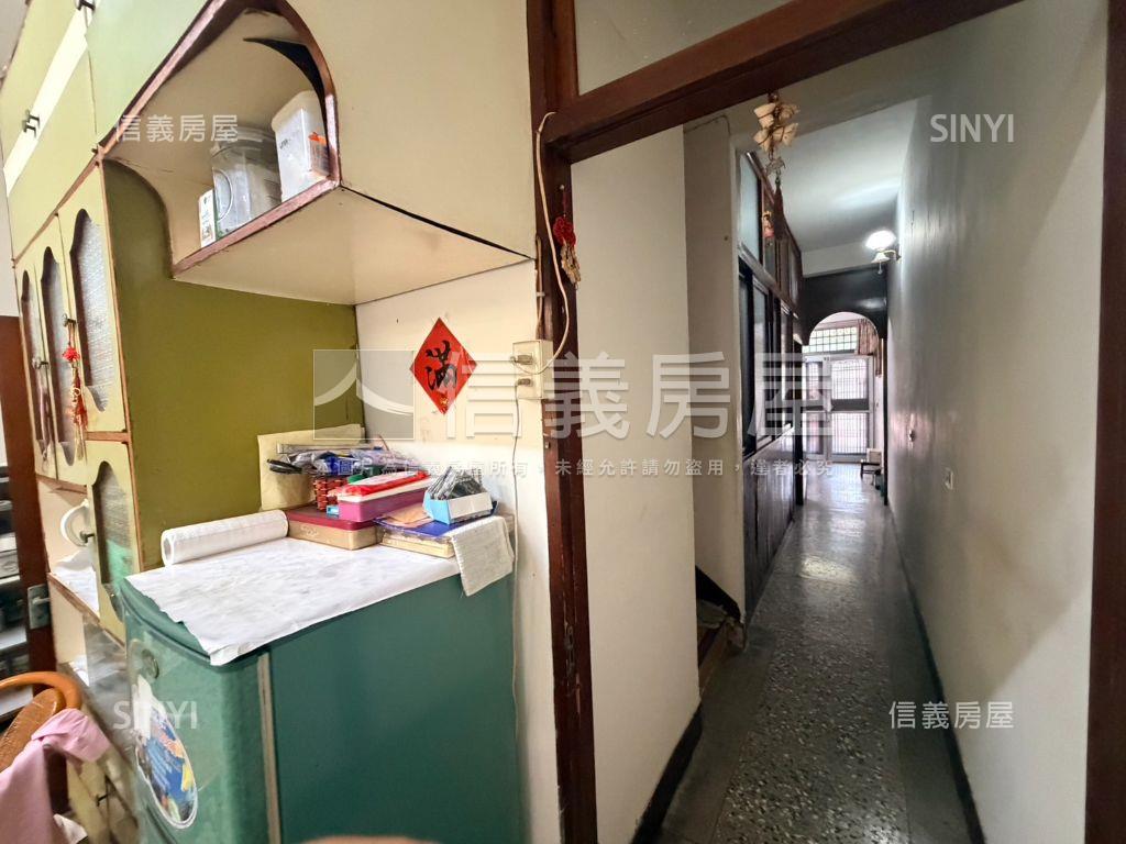 中正路前庭後院透天房屋室內格局與周邊環境