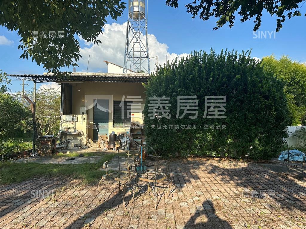 美濃雙面臨路漂亮農舍地房屋室內格局與周邊環境
