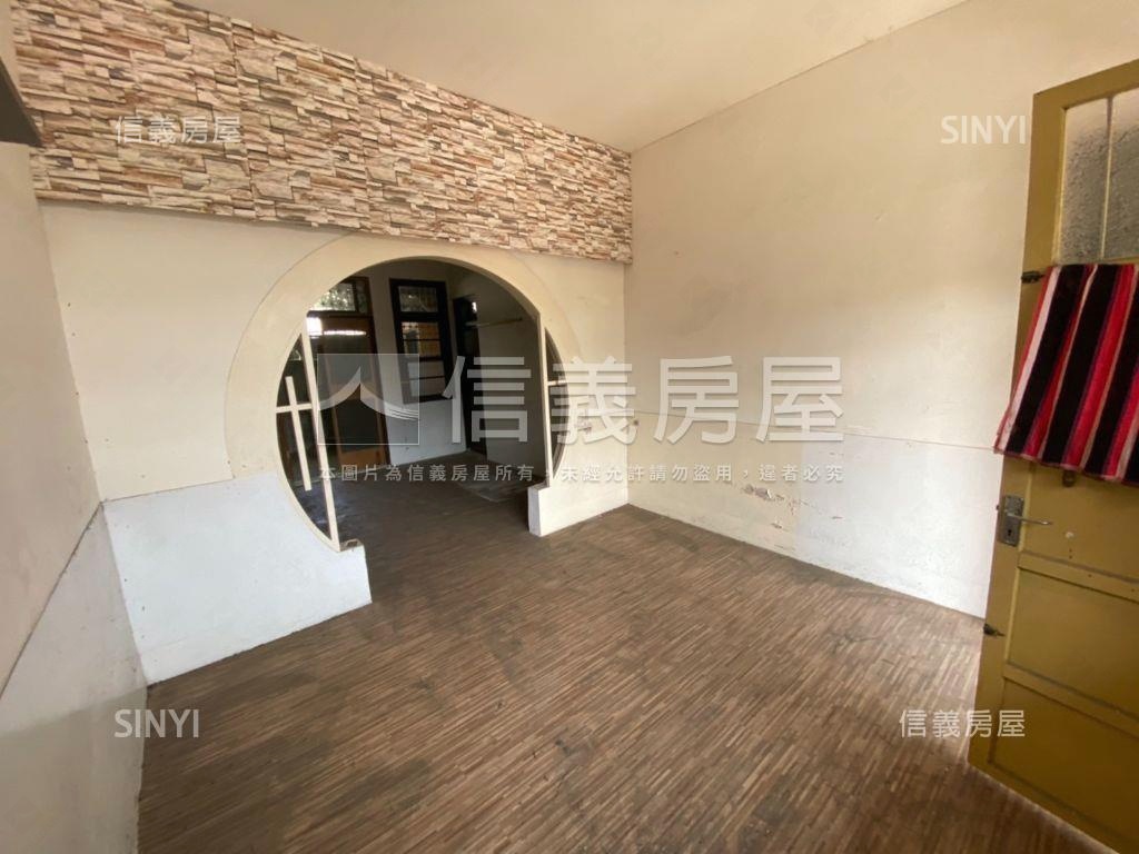 新興路約７４地坪老宅房屋室內格局與周邊環境