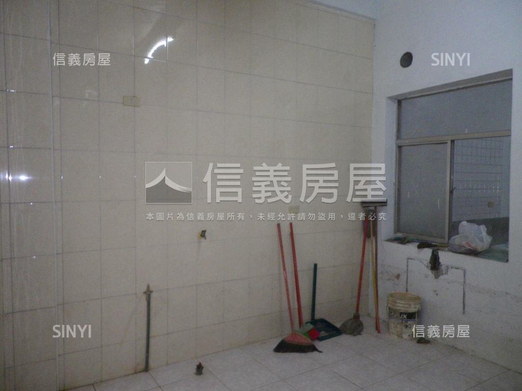 仁武澄合街上大地坪透天房屋室內格局與周邊環境
