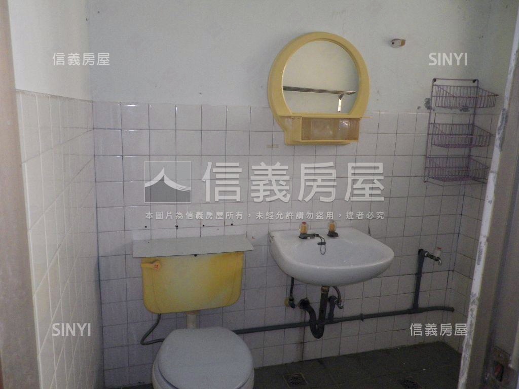 仁武澄合街上大地坪透天房屋室內格局與周邊環境