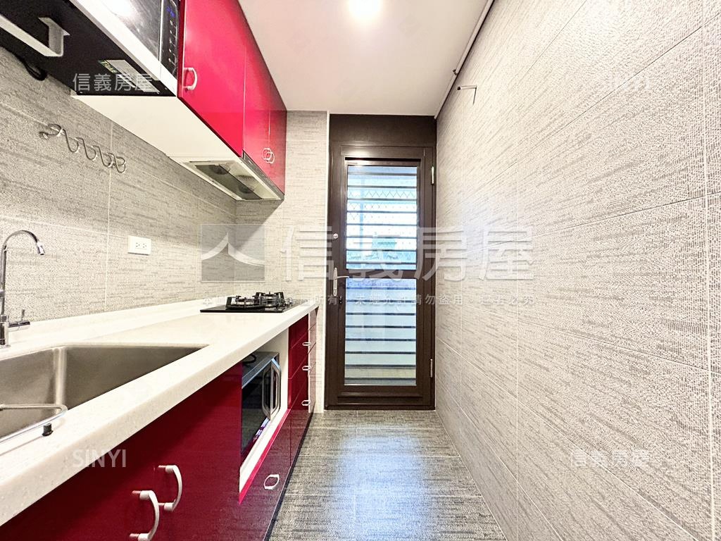 成功國宅絕美歐風房屋室內格局與周邊環境