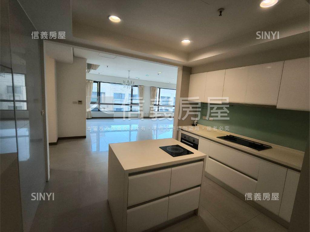 傳世三希典藏豪邸房屋室內格局與周邊環境