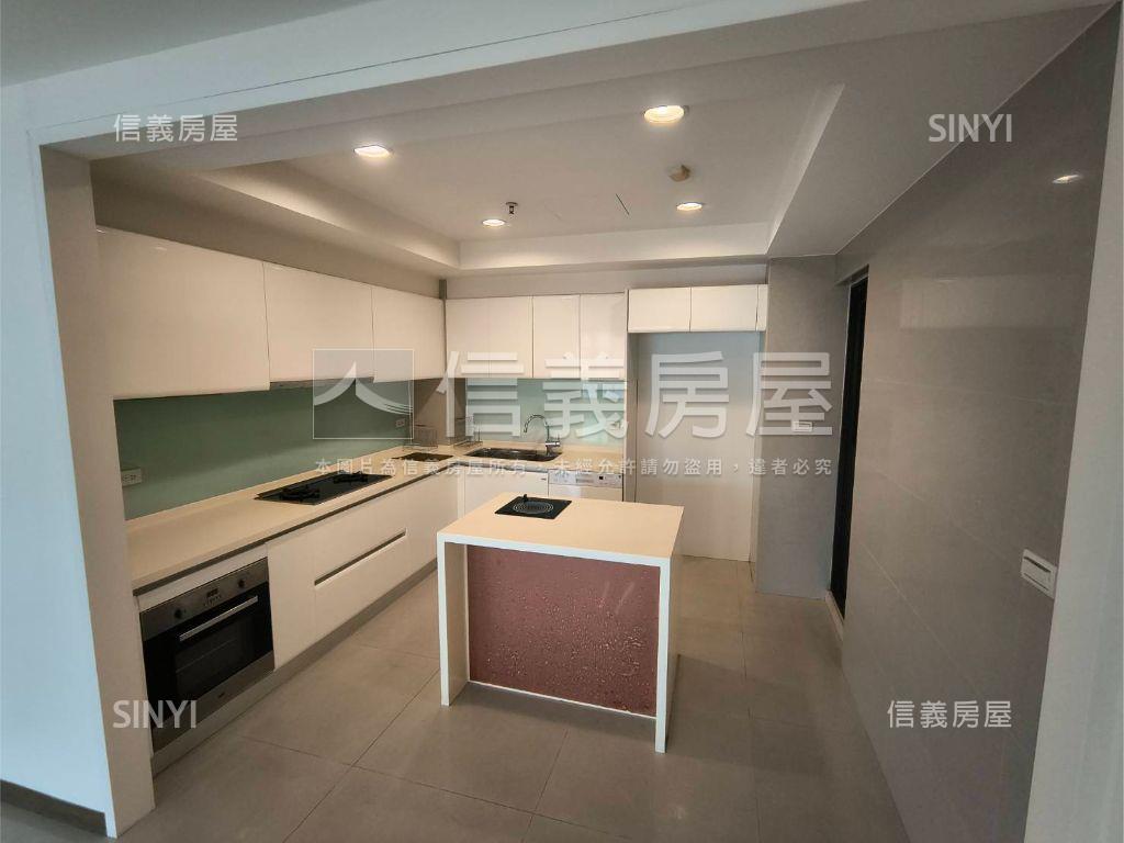 傳世三希典藏豪邸房屋室內格局與周邊環境