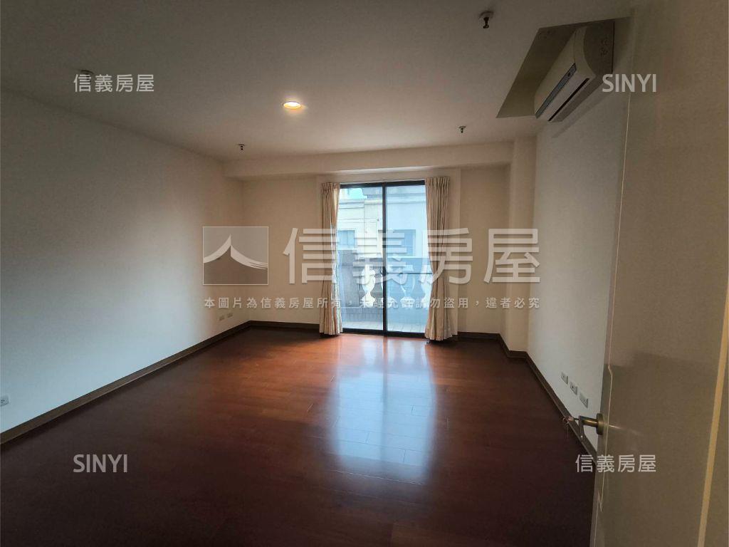 傳世三希典藏豪邸房屋室內格局與周邊環境
