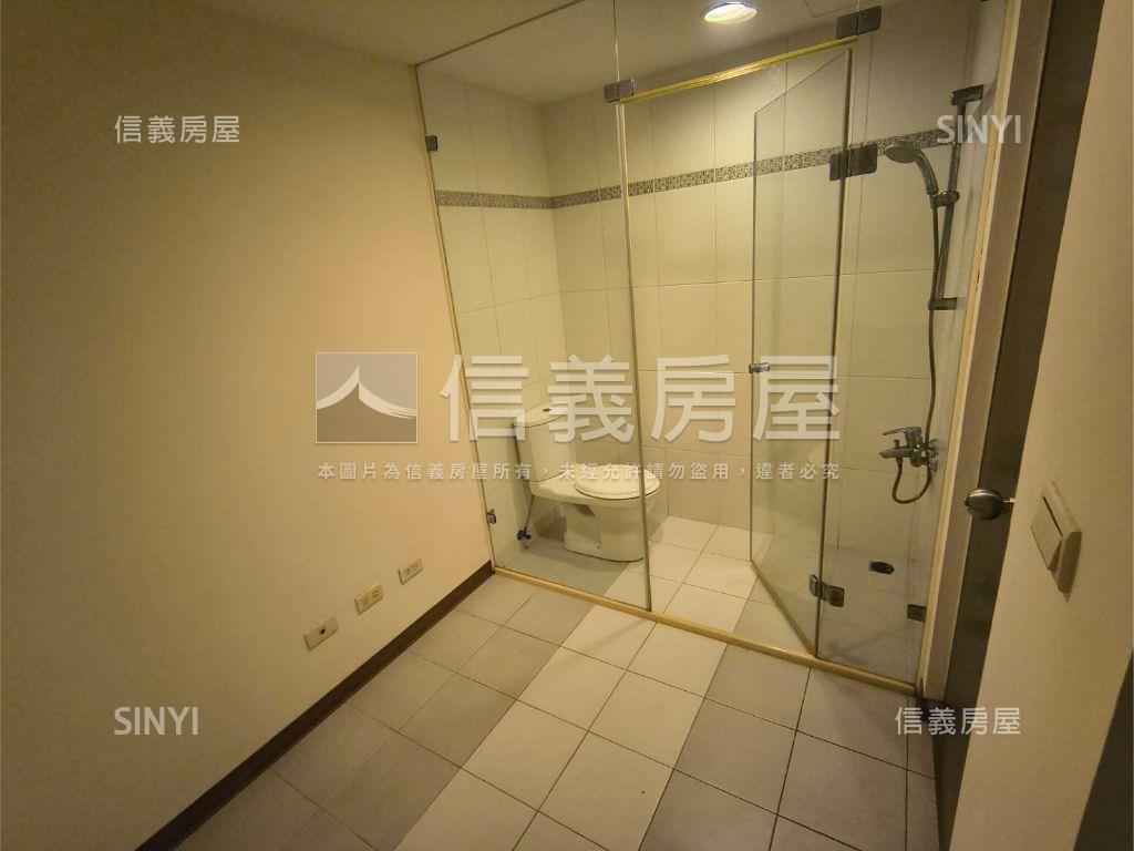 傳世三希典藏豪邸房屋室內格局與周邊環境