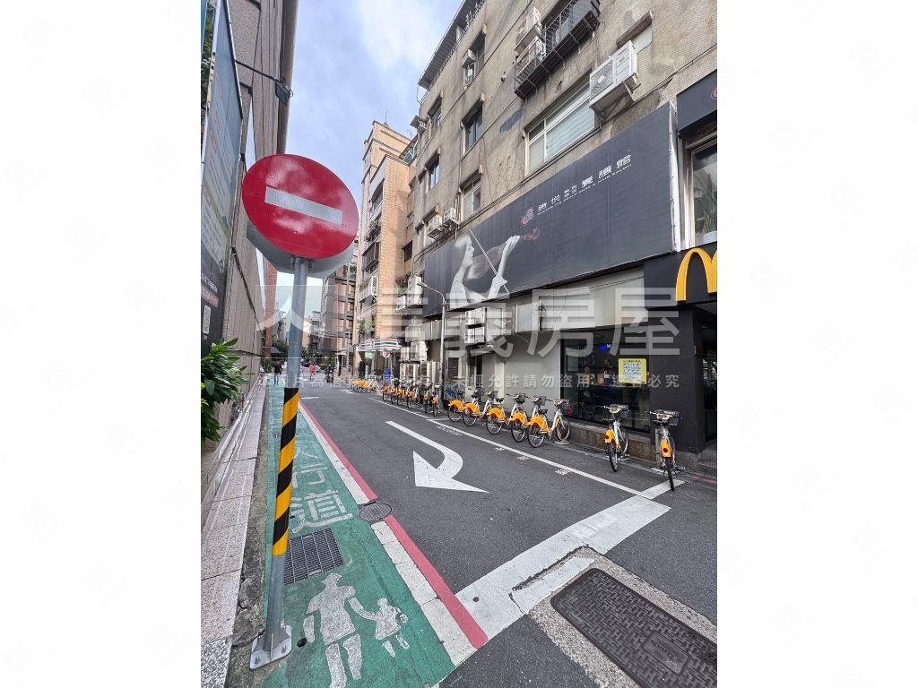 科技大樓站車位房屋室內格局與周邊環境