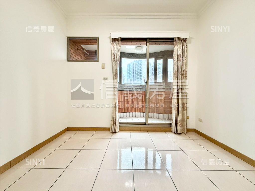 鉅虹臻品！大四房平車房屋室內格局與周邊環境