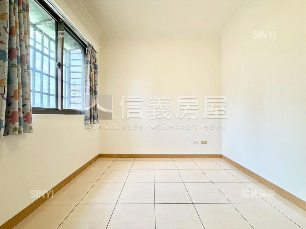 鉅虹臻品！大四房平車房屋室內格局與周邊環境