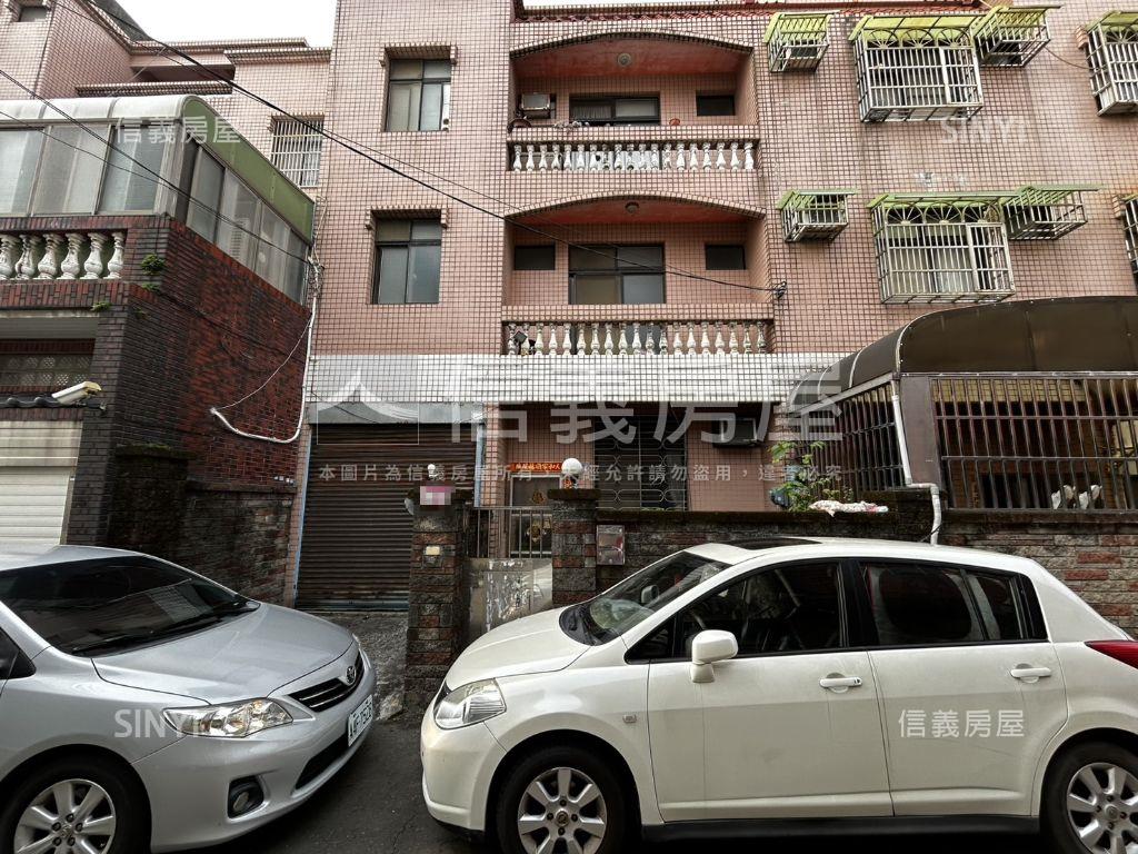 吉售龍岡室內車庫透天房屋室內格局與周邊環境