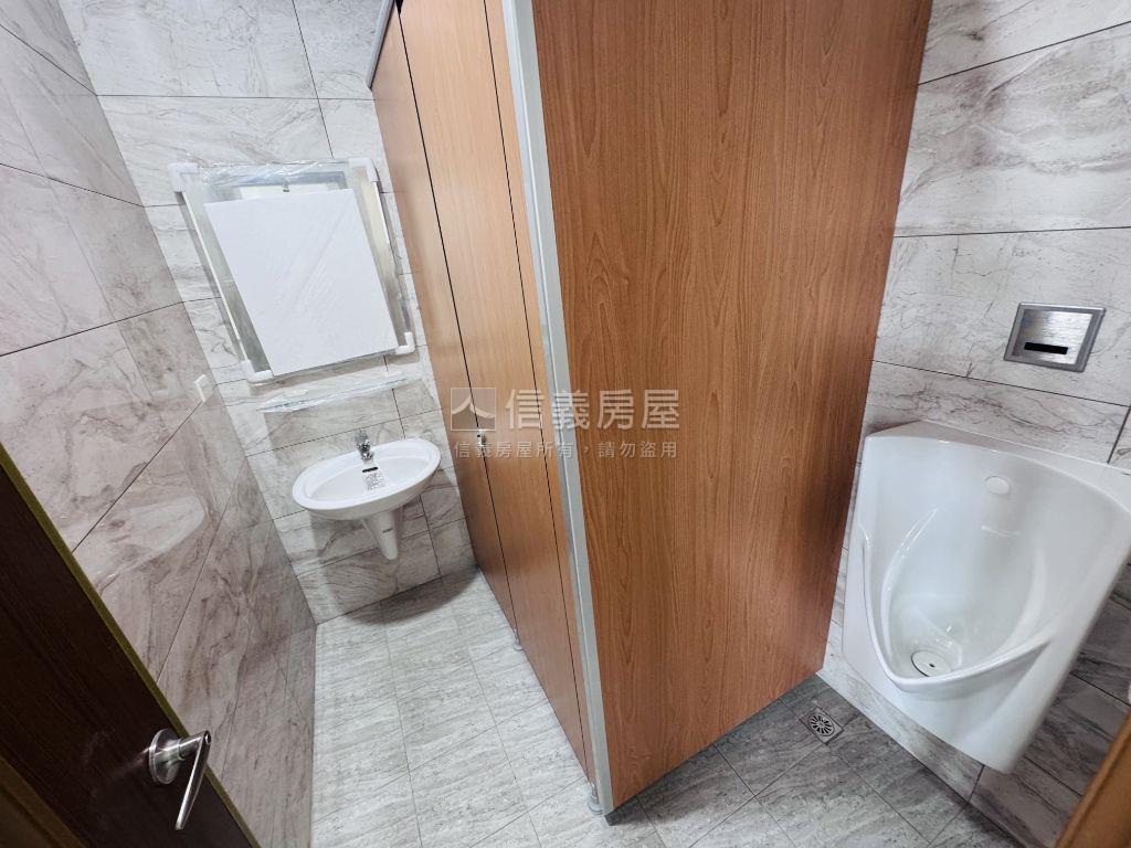 龍俊電梯透天廠辦Ｂ２房屋室內格局與周邊環境