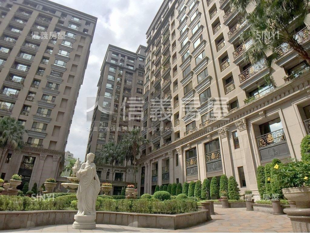 榮耀典藏景觀２房車位房屋室內格局與周邊環境