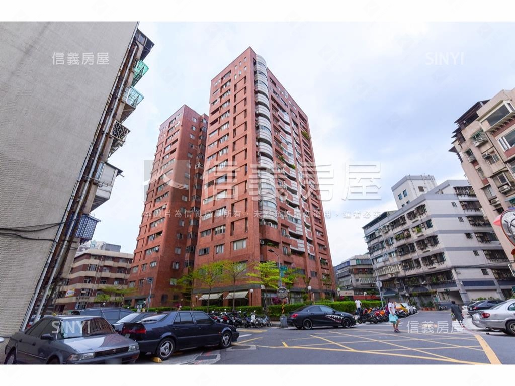 信義太陽磁場店面辦公房屋室內格局與周邊環境