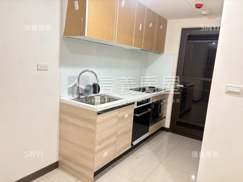 中路重劃區新成屋兩房美築房屋室內格局與周邊環境