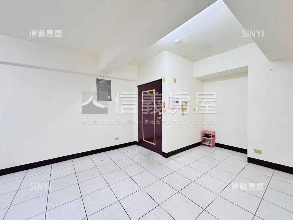 新富地低總價四房車位房屋室內格局與周邊環境