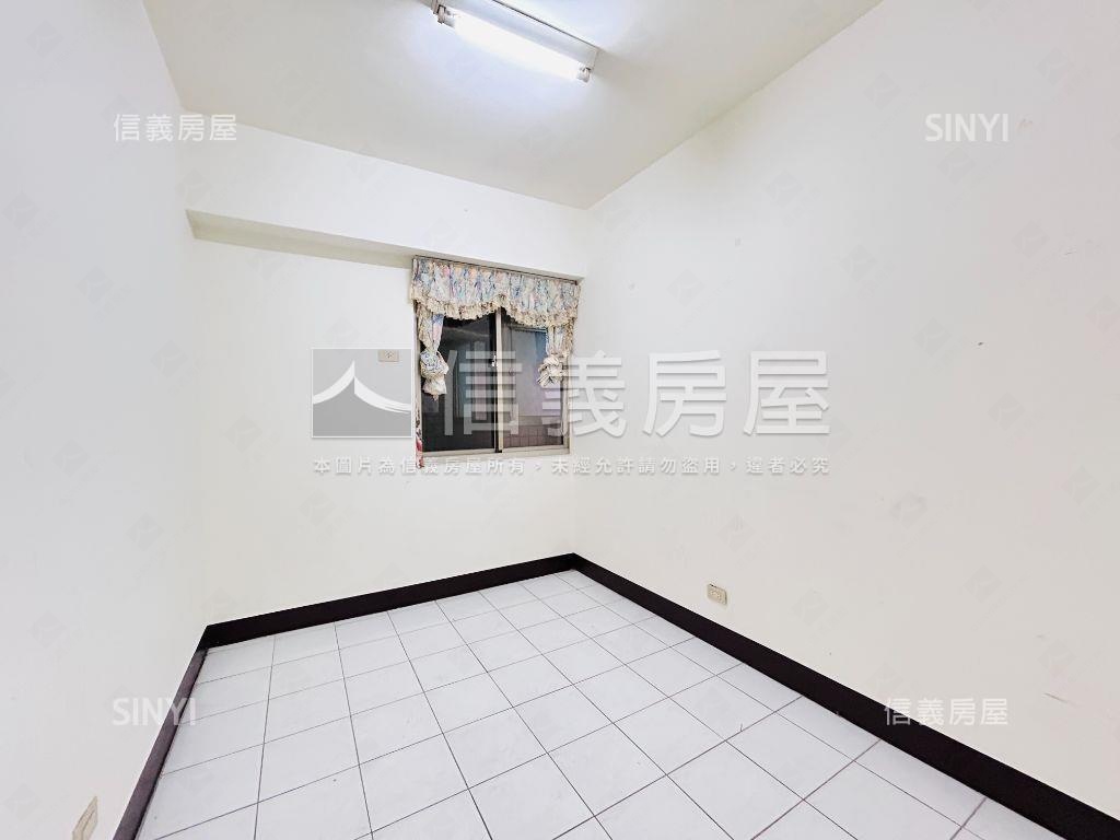 新富地低總價四房車位房屋室內格局與周邊環境