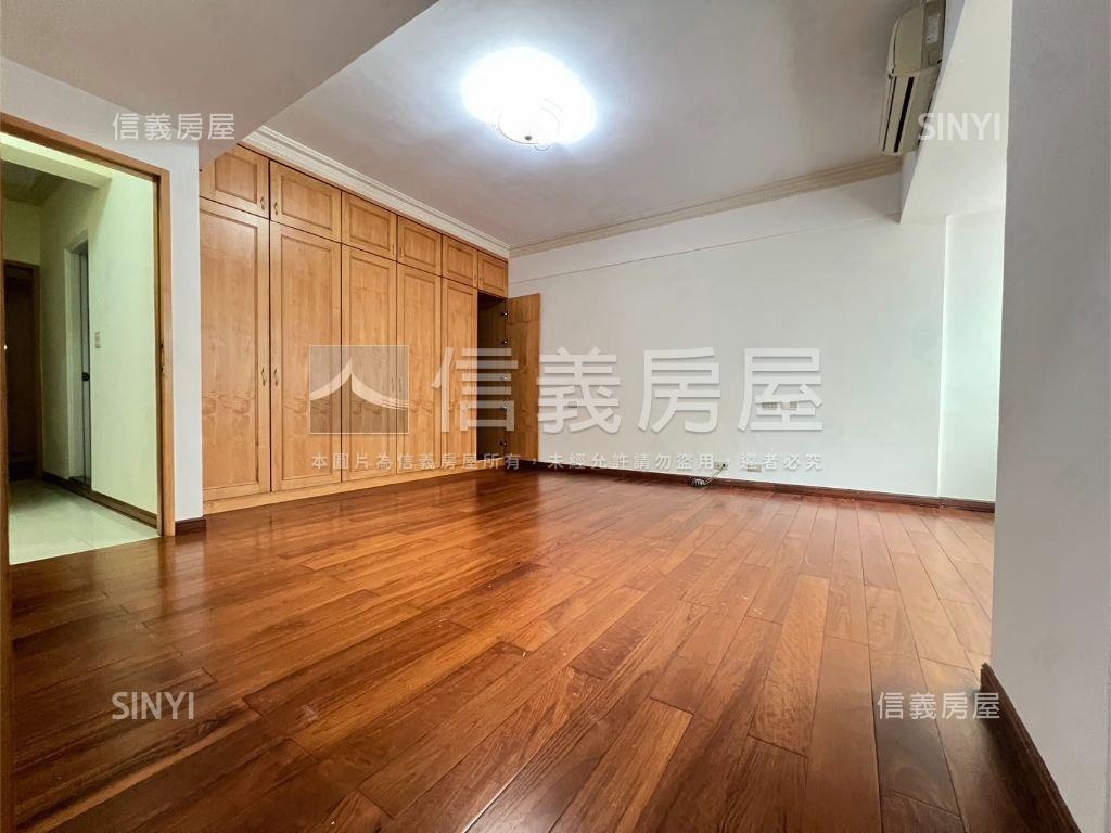 松山捷運站～公寓３樓房屋室內格局與周邊環境