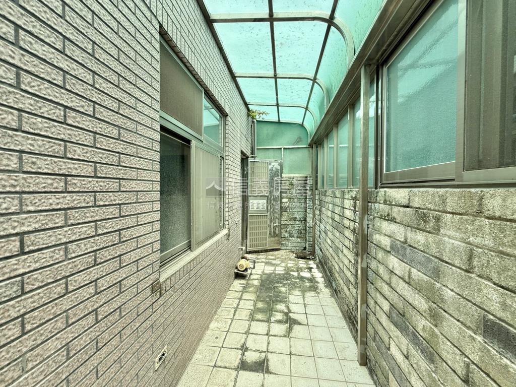 急售！豐樂公園旁雙車別墅房屋室內格局與周邊環境