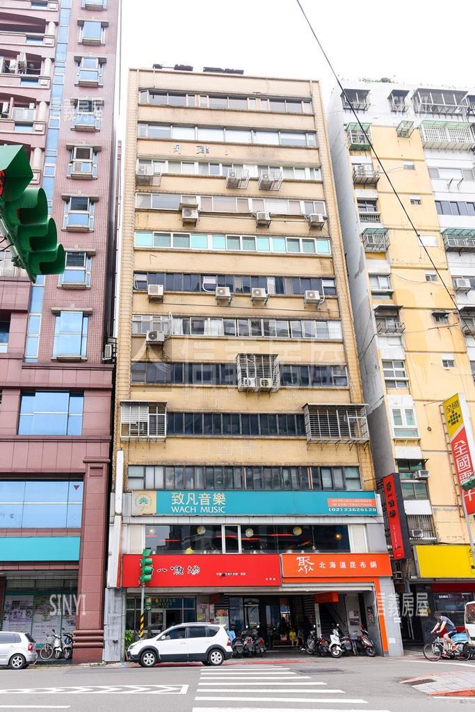 東漢商業大樓社區外觀及周邊環境