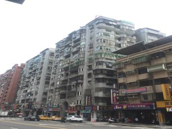 中央名家