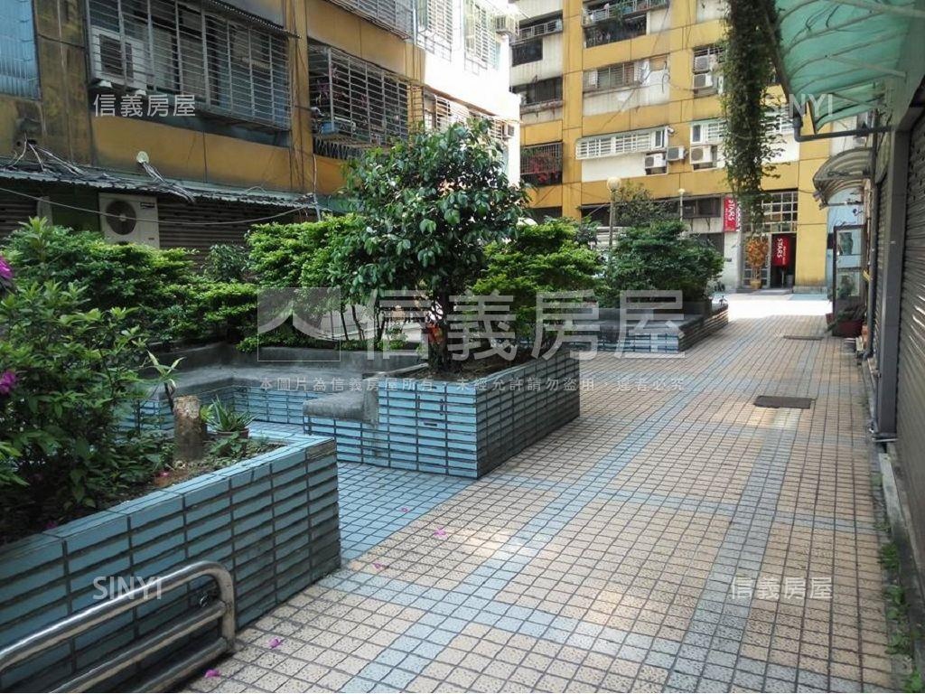 環翠庭社區外觀及周邊環境