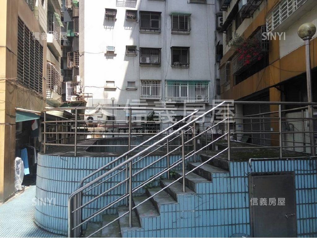 環翠庭社區外觀及周邊環境