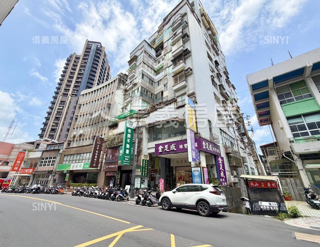漢唐天下社區外觀及周邊環境