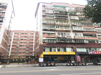 雄踞中原