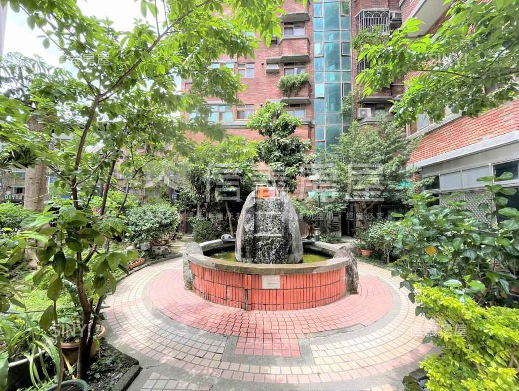 鴻旗名邸（II）社區外觀及周邊環境