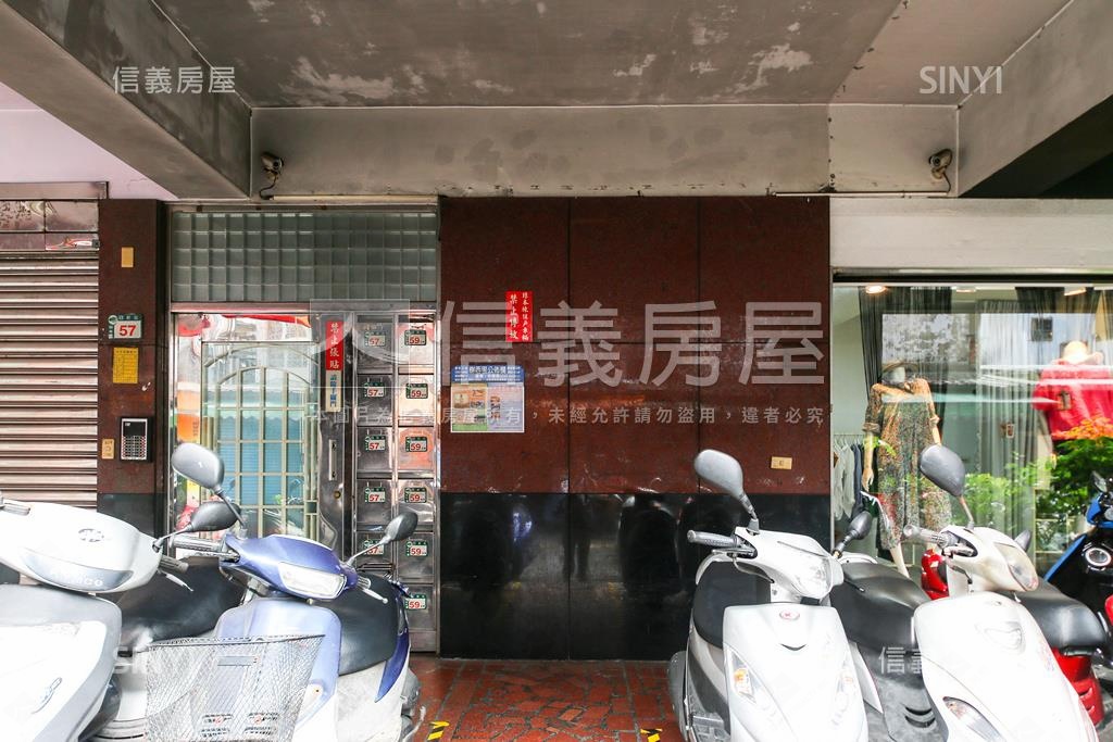 日新街57-63號華廈社區外觀及周邊環境