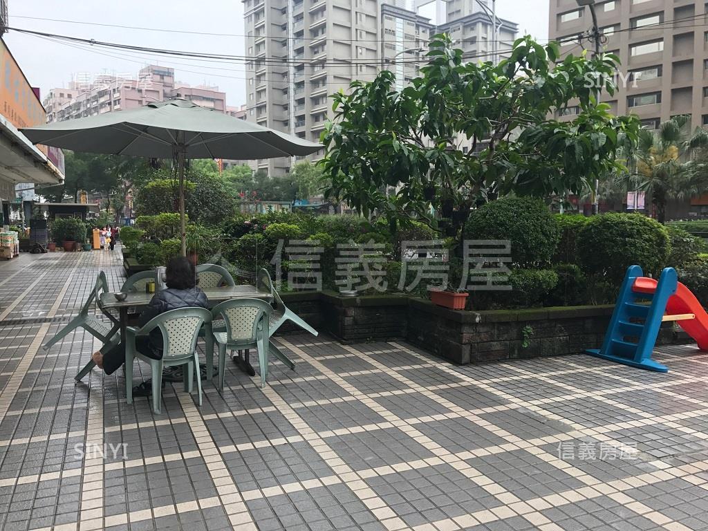 中華大樓社區外觀及周邊環境