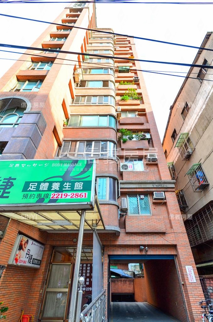 聯府御庭社區外觀及周邊環境